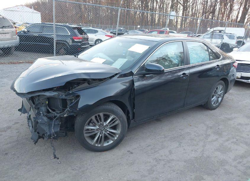 Photo 2 of 2017 Toyota Camry SE (VIN 4T1BF1FK5HU386484)