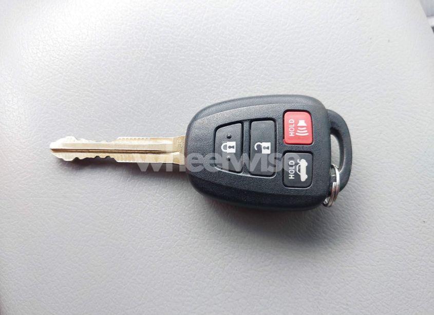 Photo 11 of 2017 Toyota Camry SE (VIN 4T1BF1FK5HU394682)