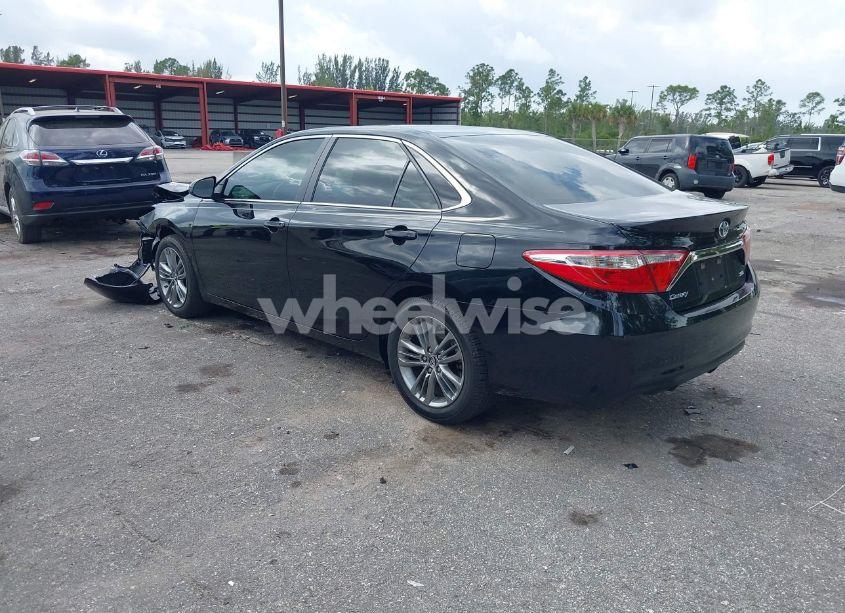 Photo 3 of 2017 Toyota Camry SE (VIN 4T1BF1FK5HU394682)