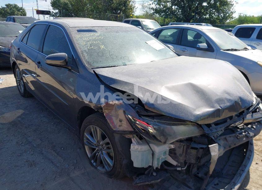 2017 Toyota Camry SE (VIN 4T1BF1FK5HU409505) main photo