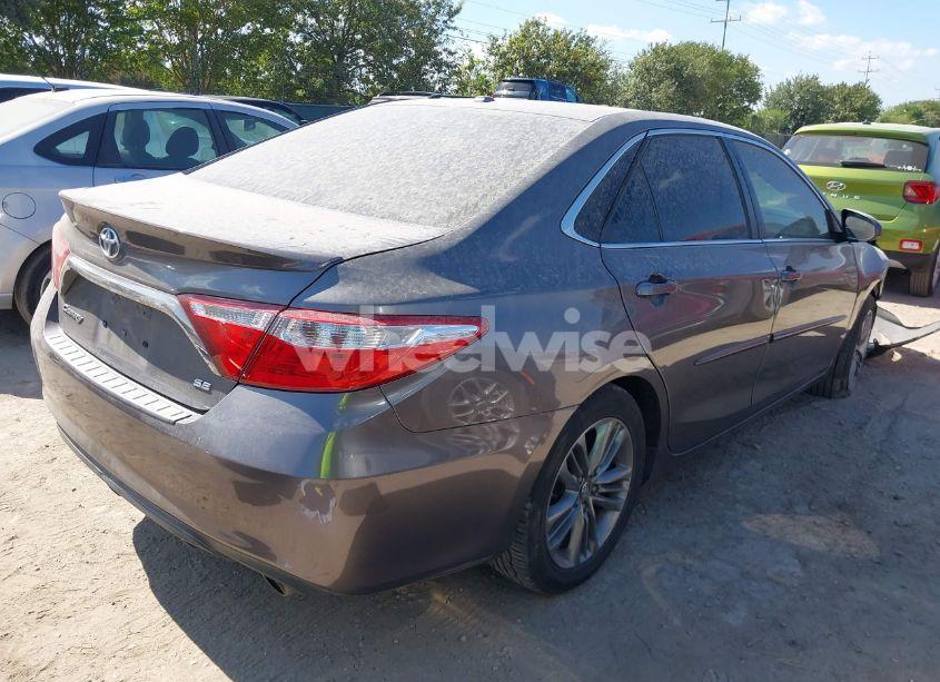 Photo 4 of 2017 Toyota Camry SE (VIN 4T1BF1FK5HU409505)