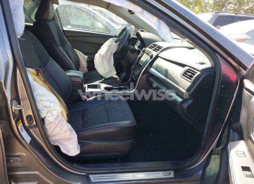 Photo 5 of 2017 Toyota Camry SE (VIN 4T1BF1FK5HU409505)