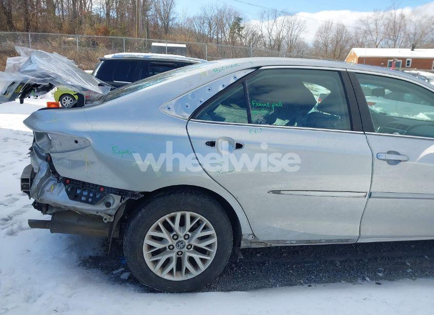 Photo 17 of 2017 Toyota Camry LE (VIN 4T1BF1FK5HU427633)