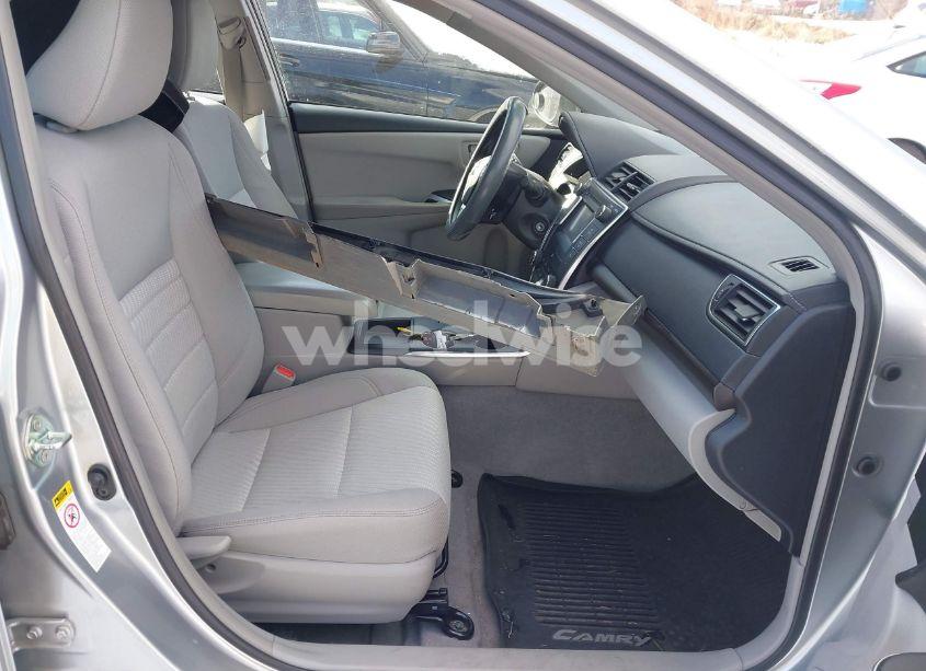 Photo 5 of 2017 Toyota Camry LE (VIN 4T1BF1FK5HU427633)