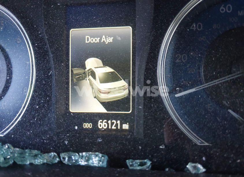 Photo 16 of 2017 Toyota Camry XLE (VIN 4T1BF1FK5HU631557)