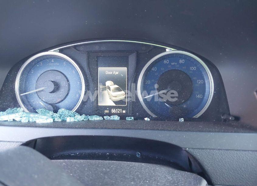 Photo 7 of 2017 Toyota Camry XLE (VIN 4T1BF1FK5HU631557)