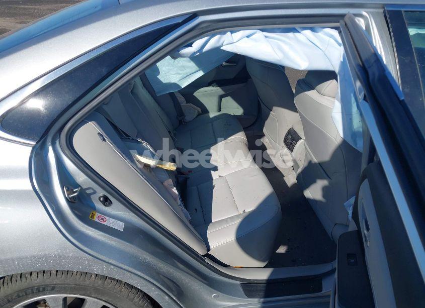 Photo 8 of 2017 Toyota Camry XLE (VIN 4T1BF1FK5HU631557)