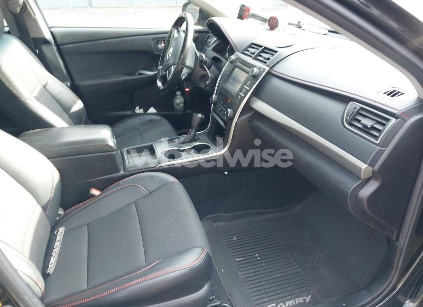 Photo 5 of 2017 Toyota Camry SE (VIN 4T1BF1FK5HU636578)