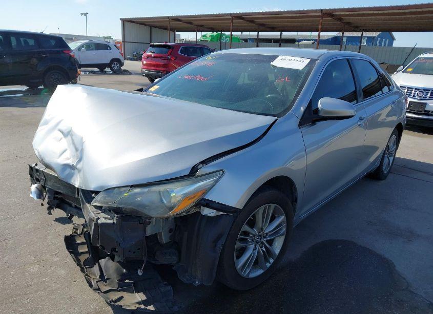 Photo 2 of 2017 Toyota Camry SE (VIN 4T1BF1FK5HU645765)