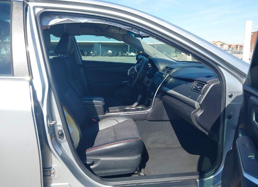 Photo 5 of 2017 Toyota Camry SE (VIN 4T1BF1FK5HU645765)