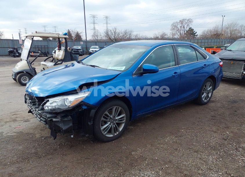 Photo 2 of 2017 Toyota Camry SE (VIN 4T1BF1FK5HU657494)