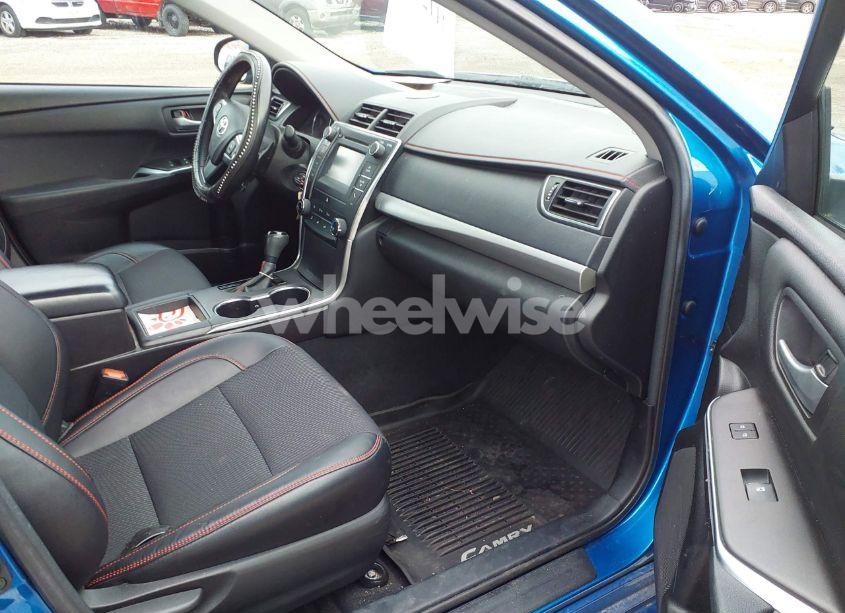 Photo 5 of 2017 Toyota Camry SE (VIN 4T1BF1FK5HU657494)