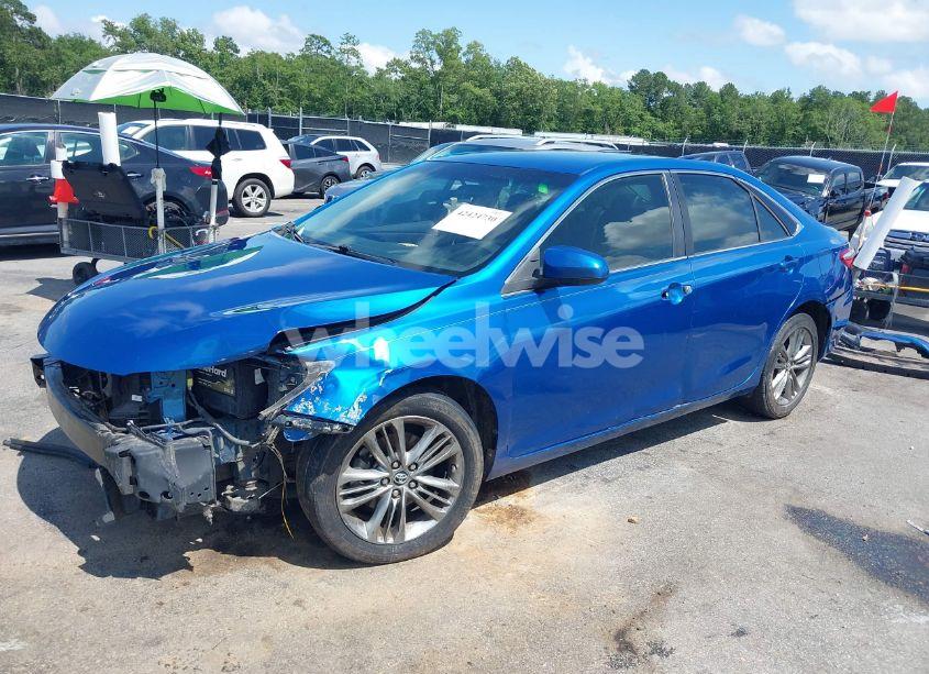 Photo 2 of 2017 Toyota Camry SE (VIN 4T1BF1FK5HU717502)