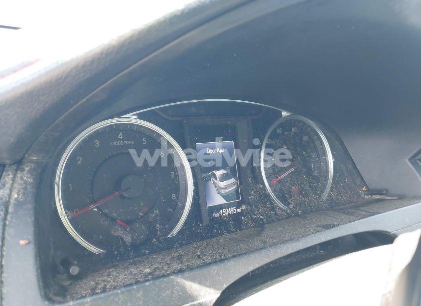 Photo 7 of 2017 Toyota Camry SE (VIN 4T1BF1FK5HU717502)