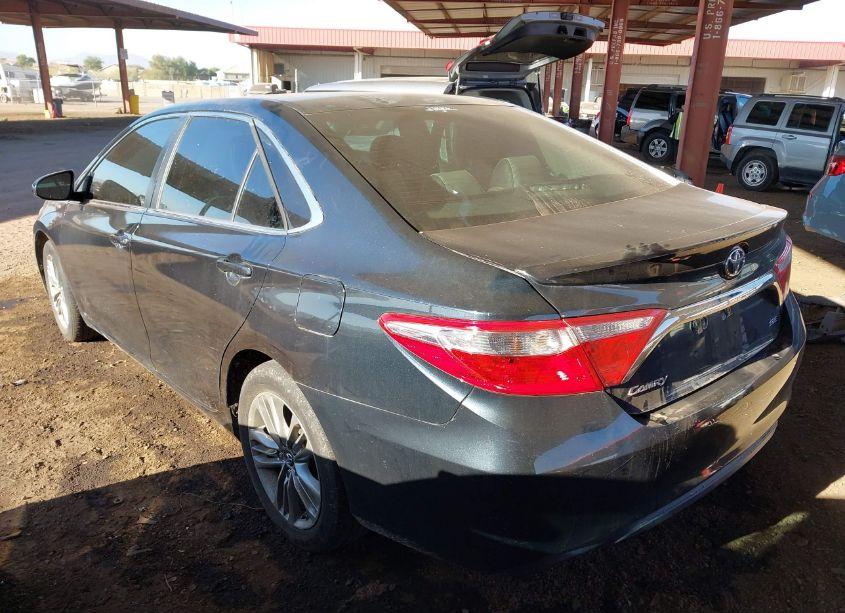 Photo 3 of 2017 Toyota Camry SE (VIN 4T1BF1FK5HU720285)