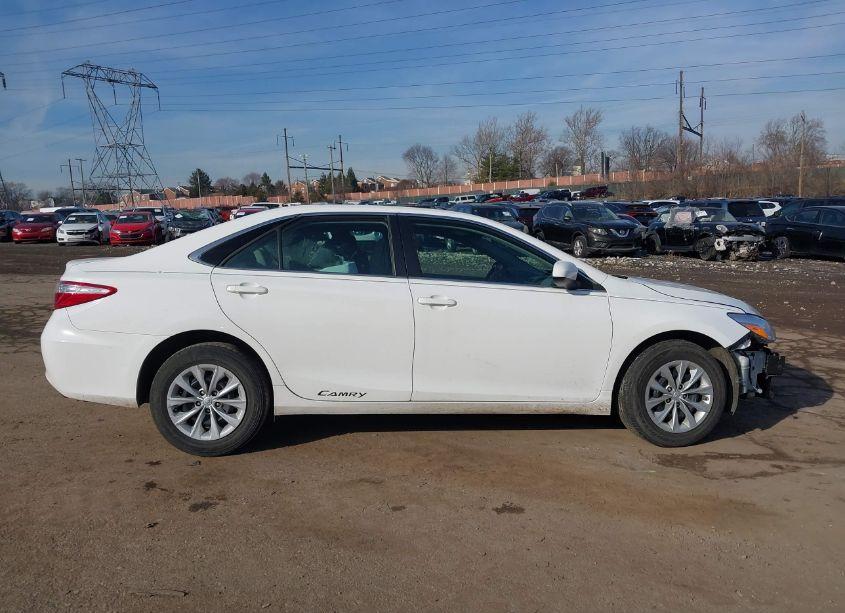 Photo 13 of 2017 Toyota Camry LE (VIN 4T1BF1FK5HU732677)