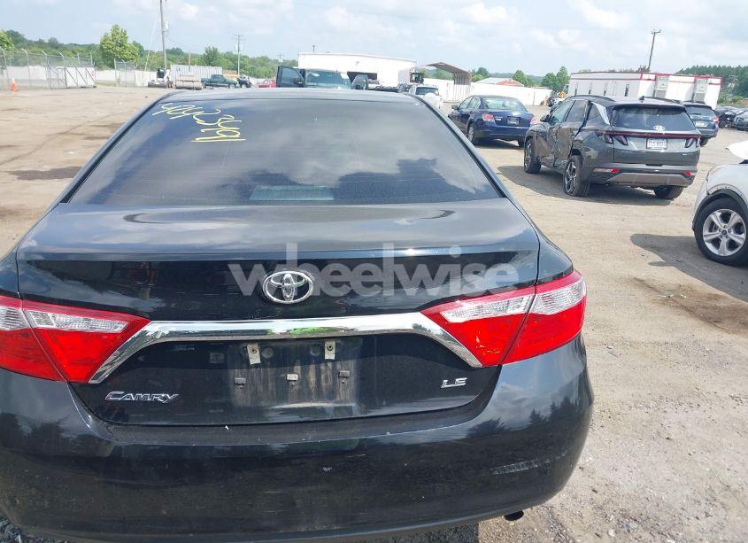 Photo 16 of 2017 Toyota Camry LE (VIN 4T1BF1FK5HU737121)