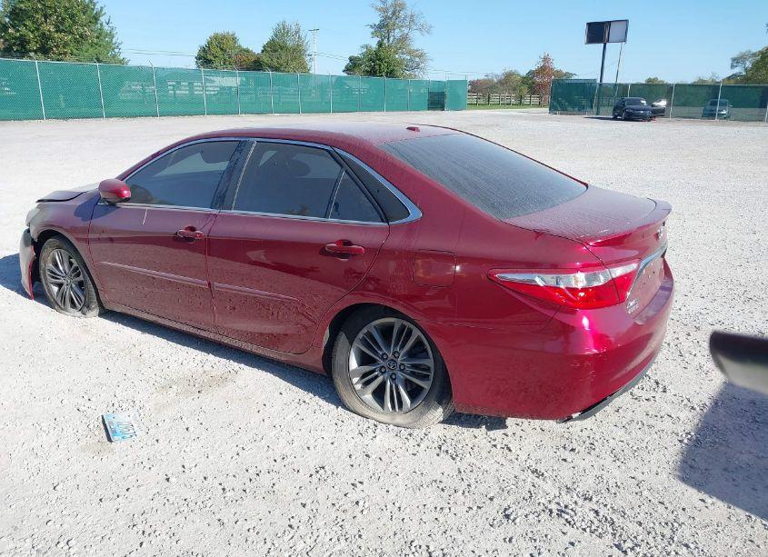 Photo 3 of 2017 Toyota Camry SE (VIN 4T1BF1FK5HU765100)