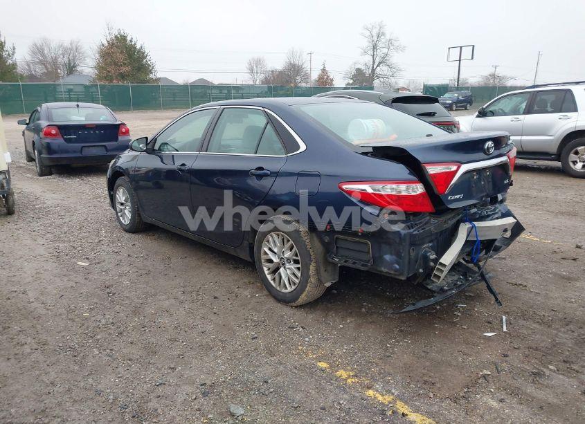 Photo 3 of 2017 Toyota Camry LE (VIN 4T1BF1FK5HU778624)