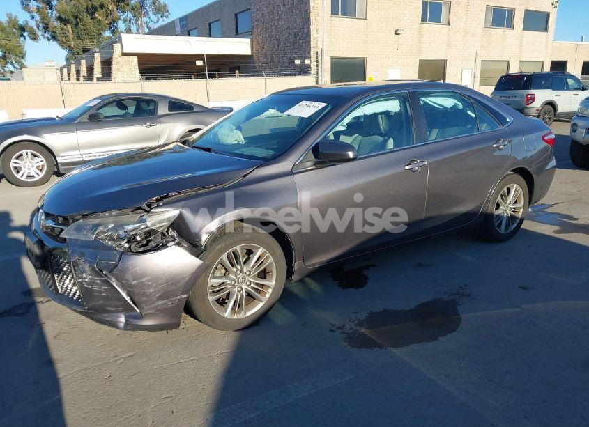 Photo 2 of 2017 Toyota Camry SE (VIN 4T1BF1FK5HU799280)