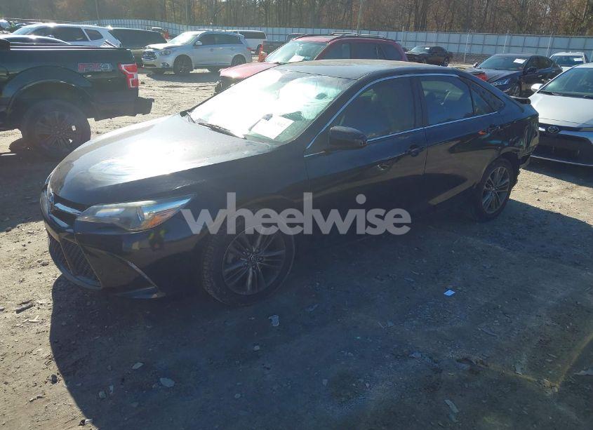 Photo 2 of 2017 Toyota Camry SE (VIN 4T1BF1FK5HU810939)