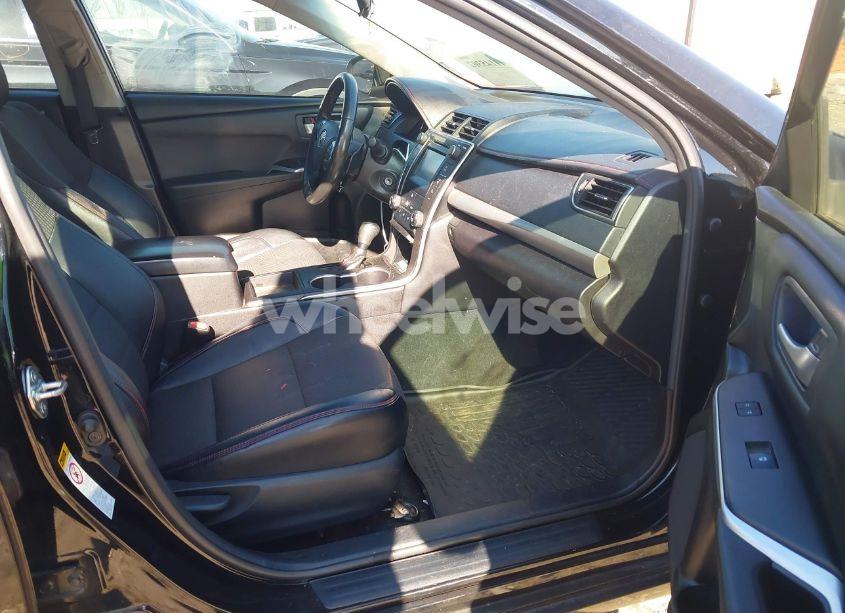 Photo 5 of 2017 Toyota Camry SE (VIN 4T1BF1FK5HU810939)