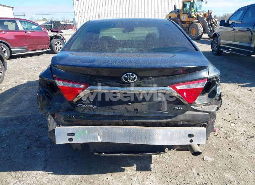 Photo 6 of 2017 Toyota Camry SE (VIN 4T1BF1FK5HU810939)