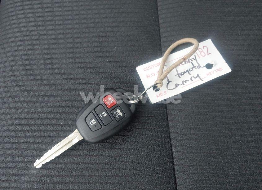 Photo 11 of 2017 Toyota Camry SE (VIN 4T1BF1FK5HU814926)