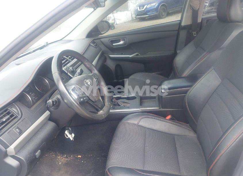 Photo 5 of 2017 Toyota Camry SE (VIN 4T1BF1FK5HU814926)