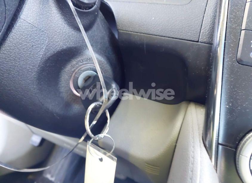 Photo 11 of 2012 Toyota Camry LE (VIN 4T1BF1FK6CU003810)