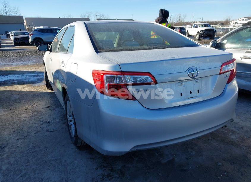 Photo 3 of 2012 Toyota Camry LE (VIN 4T1BF1FK6CU003810)