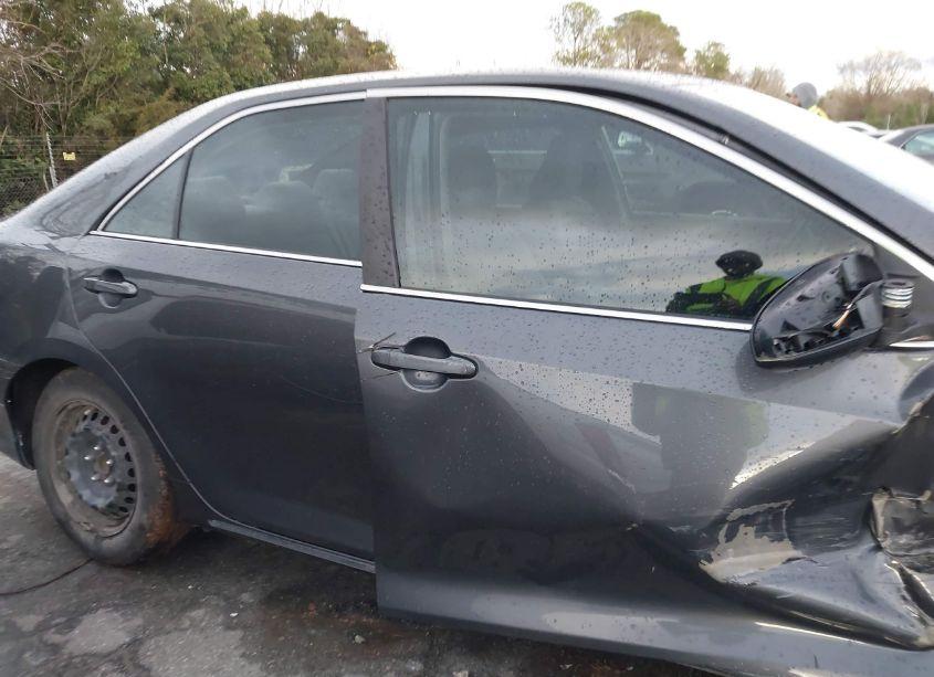 Photo 13 of 2012 Toyota Camry LE (VIN 4T1BF1FK6CU005069)