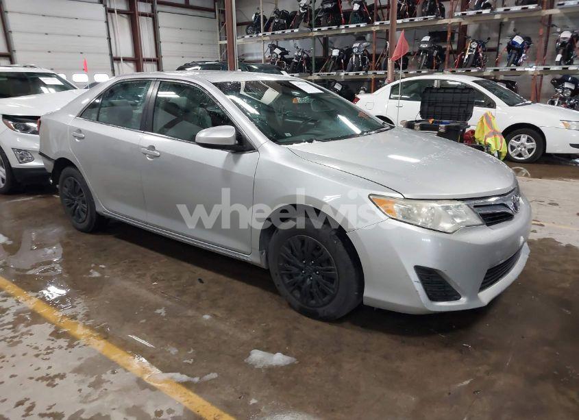 2012 Toyota Camry LE (VIN 4T1BF1FK6CU007677) main photo