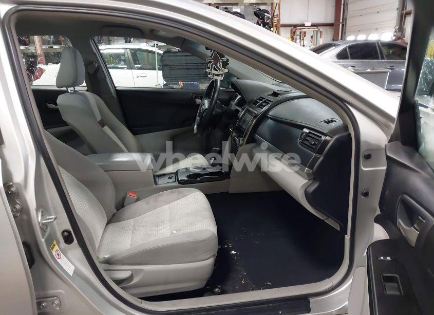 Photo 5 of 2012 Toyota Camry LE (VIN 4T1BF1FK6CU007677)