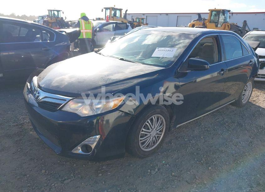 Photo 2 of 2012 Toyota Camry LE (VIN 4T1BF1FK6CU007923)