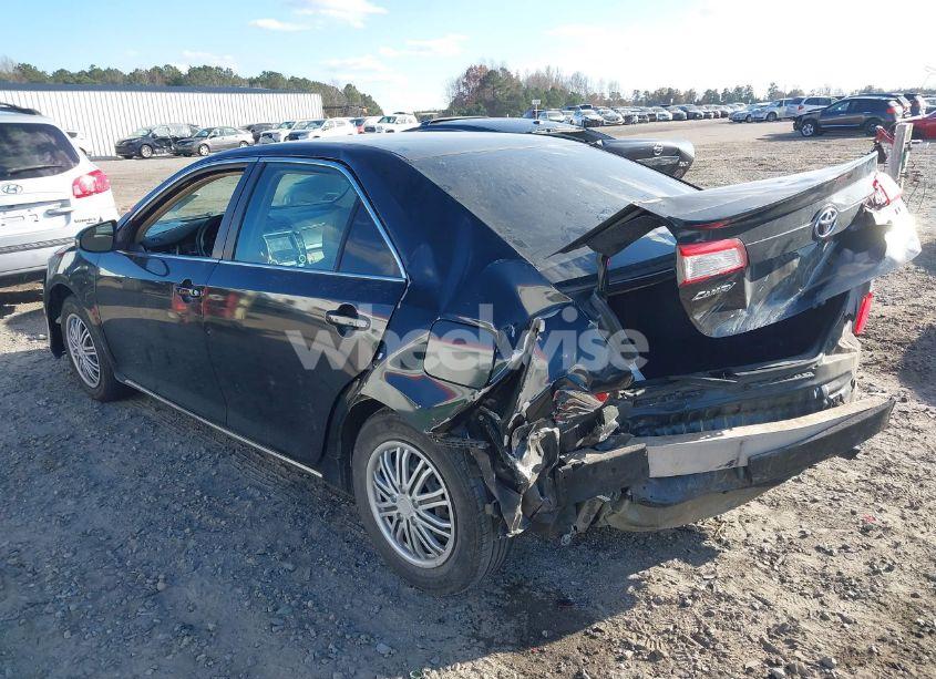Photo 3 of 2012 Toyota Camry LE (VIN 4T1BF1FK6CU007923)