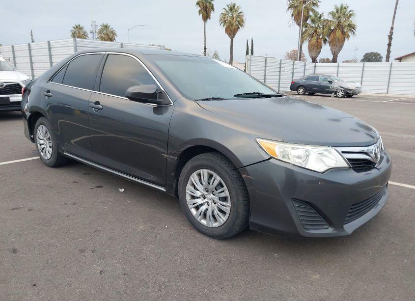 2012 Toyota Camry LE (VIN 4T1BF1FK6CU014001) main photo