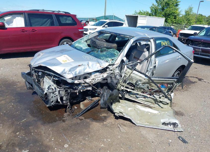 Photo 2 of 2012 Toyota Camry LE (VIN 4T1BF1FK6CU017576)