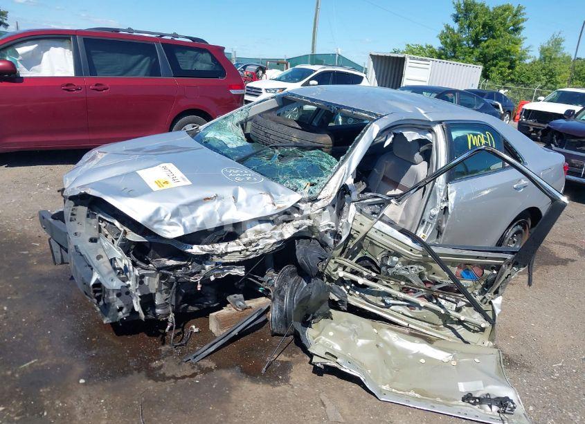 Photo 6 of 2012 Toyota Camry LE (VIN 4T1BF1FK6CU017576)