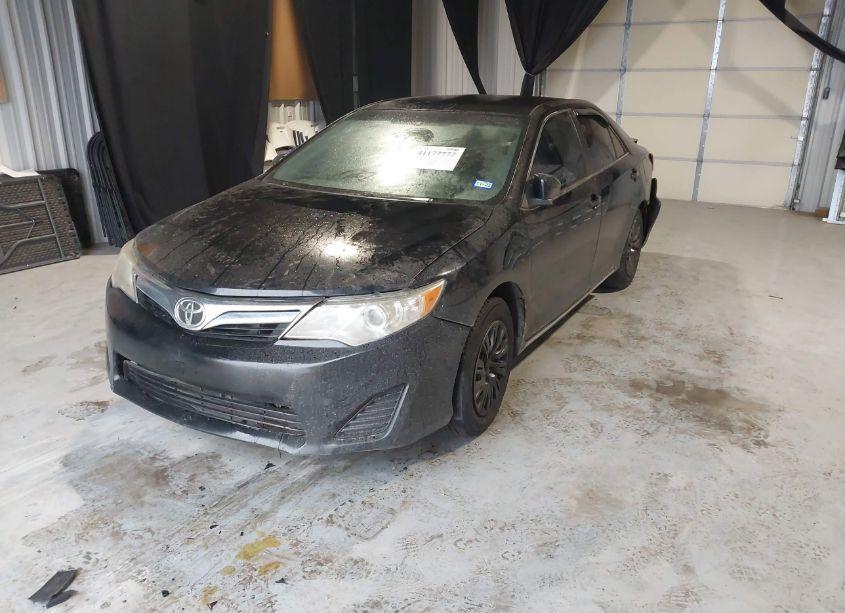 Photo 2 of 2012 Toyota Camry LE (VIN 4T1BF1FK6CU024480)
