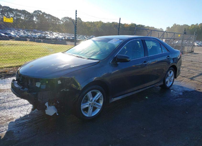 Photo 2 of 2012 Toyota Camry SE (VIN 4T1BF1FK6CU048665)