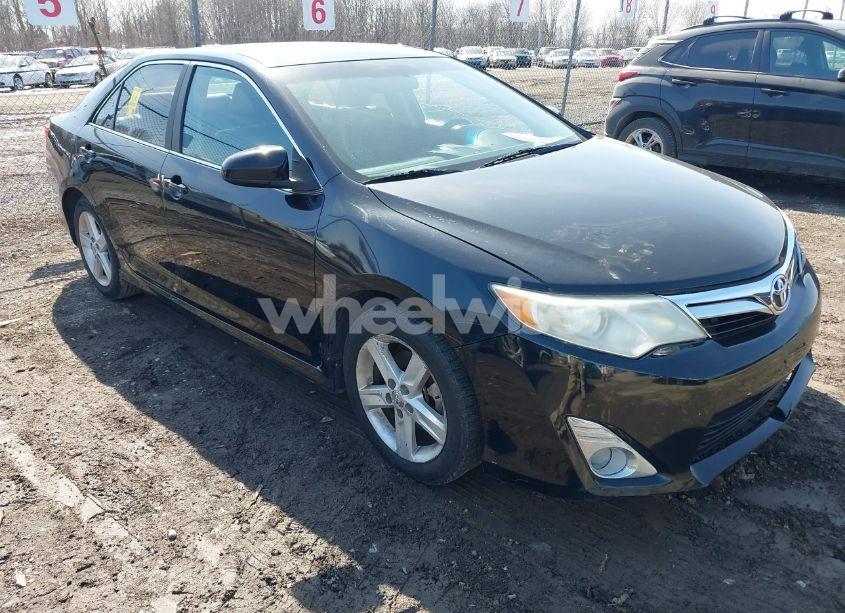 2012 Toyota Camry SE (VIN 4T1BF1FK6CU049282) main photo