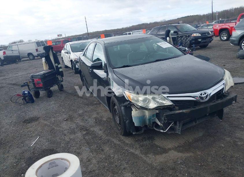 2012 Toyota Camry LE (VIN 4T1BF1FK6CU054806) main photo