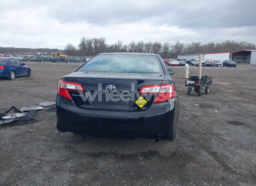 Photo 17 of 2012 Toyota Camry LE (VIN 4T1BF1FK6CU054806)