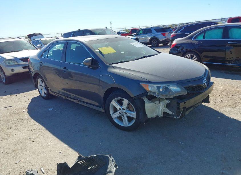2012 Toyota Camry SE (VIN 4T1BF1FK6CU055003) main photo