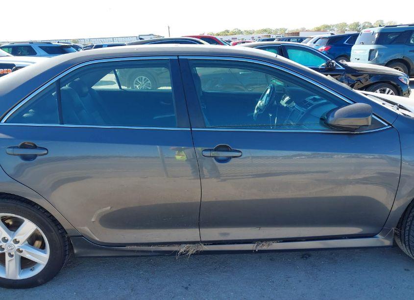 Photo 13 of 2012 Toyota Camry SE (VIN 4T1BF1FK6CU055003)