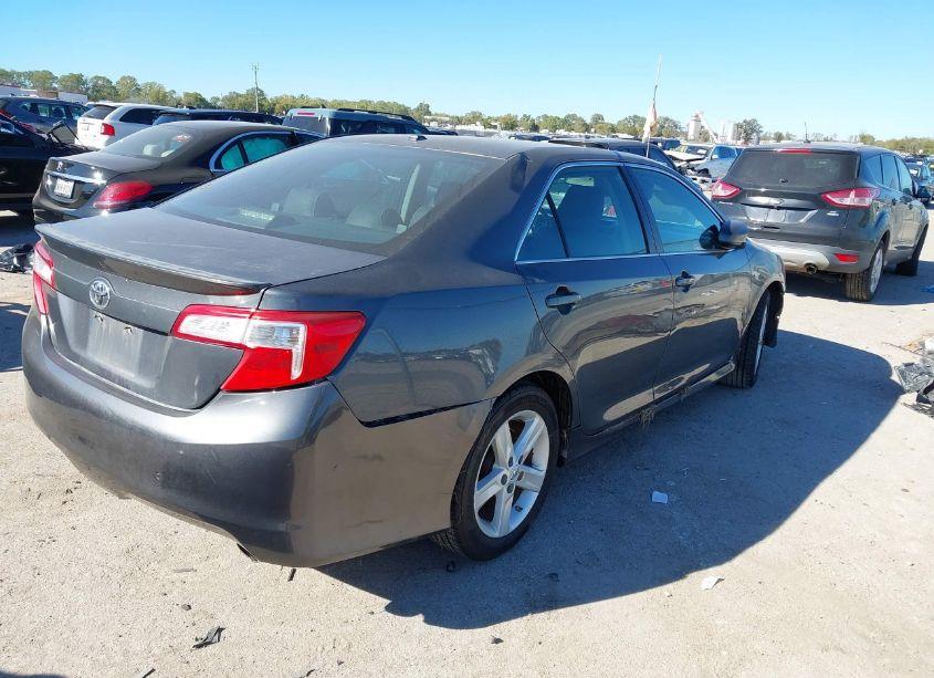 Photo 4 of 2012 Toyota Camry SE (VIN 4T1BF1FK6CU055003)