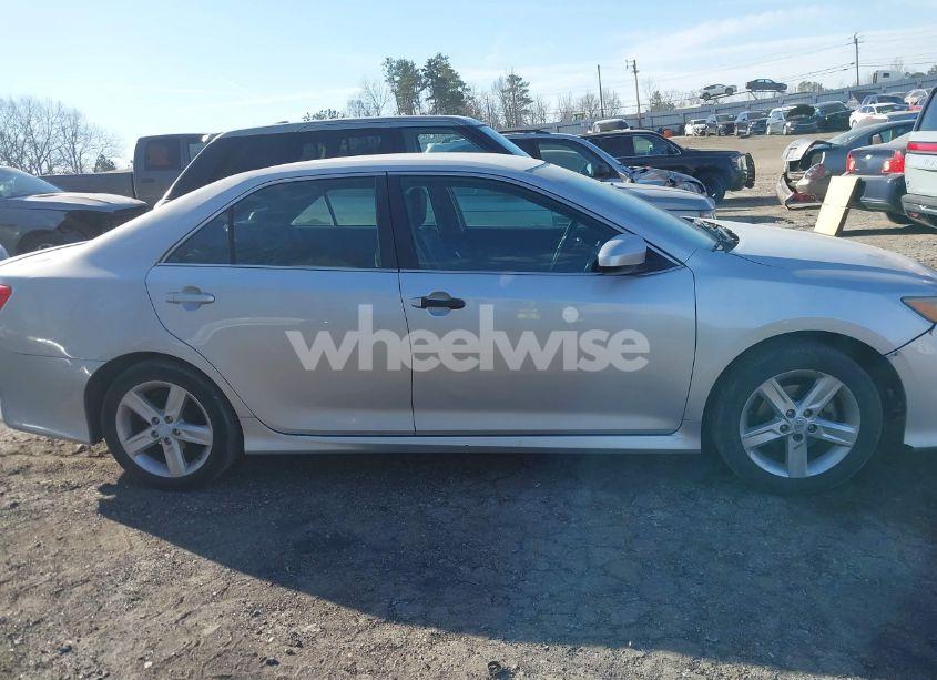 Photo 13 of 2012 Toyota Camry SE (VIN 4T1BF1FK6CU077213)