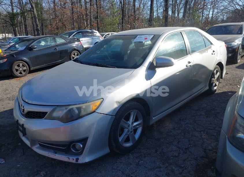 Photo 2 of 2012 Toyota Camry SE (VIN 4T1BF1FK6CU077213)