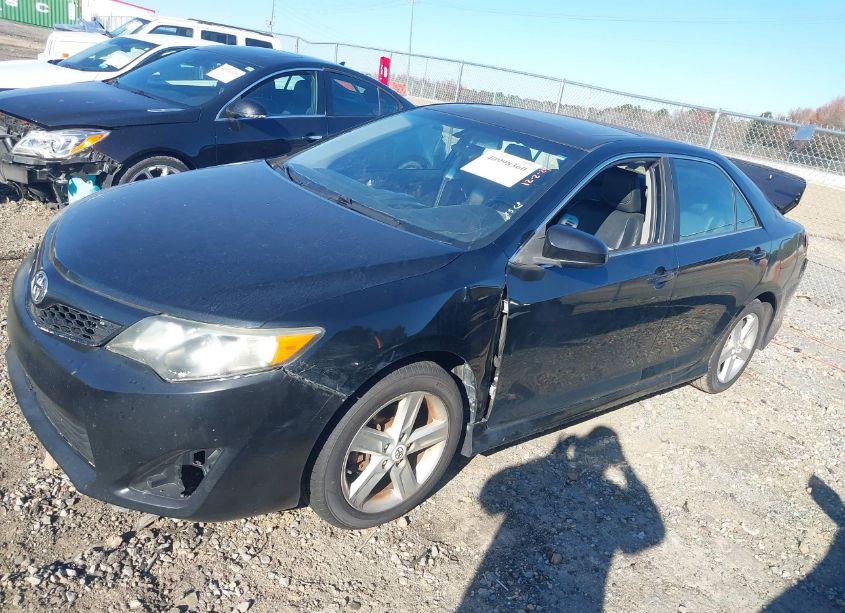 Photo 2 of 2012 Toyota Camry SE (VIN 4T1BF1FK6CU078488)